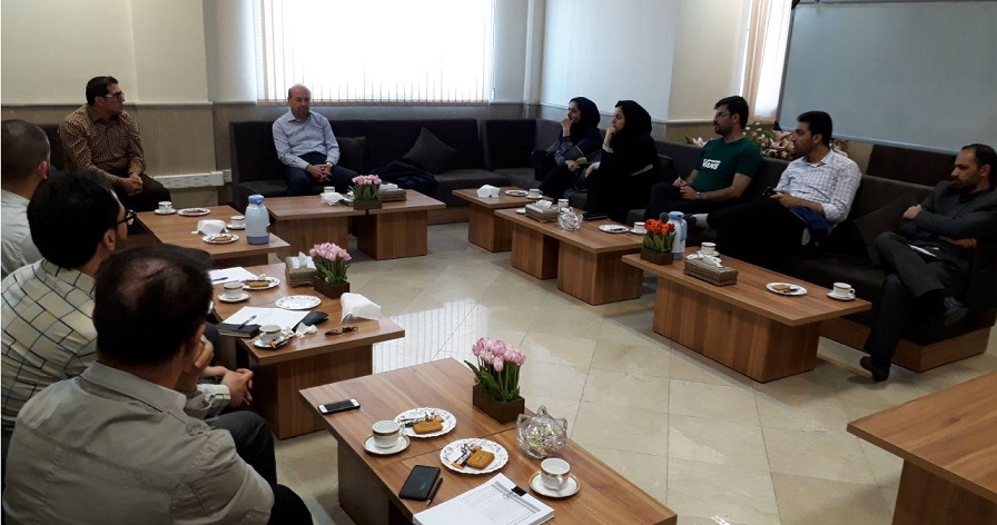 نشست صمیمانه دبیران کانون‌های فرهنگی و هنری با حضور معاون فرهنگی و اجتماعی